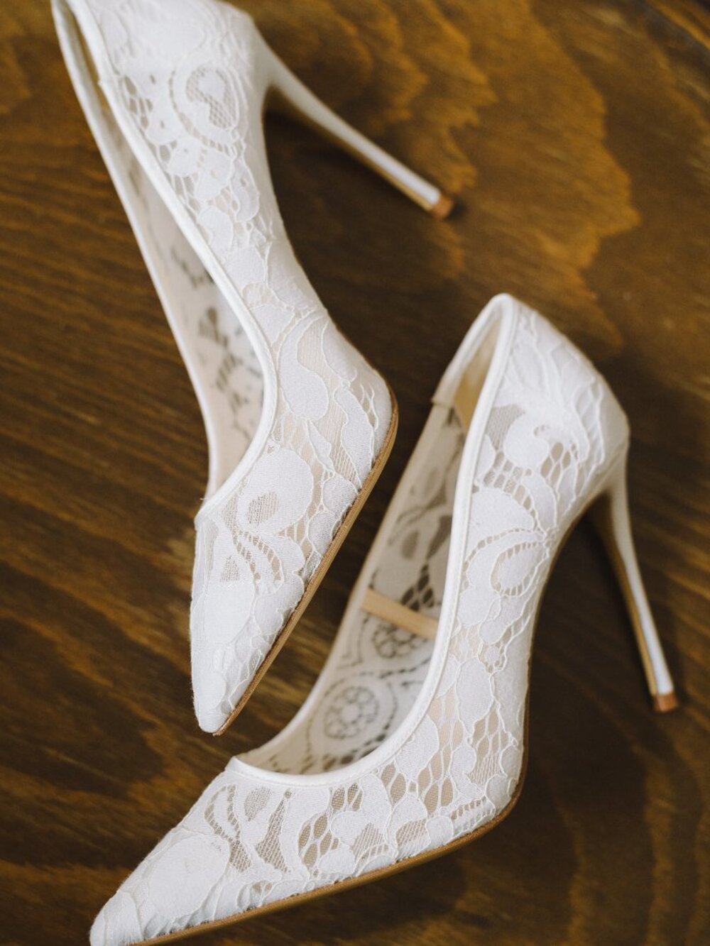 Black Suede Studio Womens Gia Pump White Lace Pointed Toe Heels Wedding 38 7.5